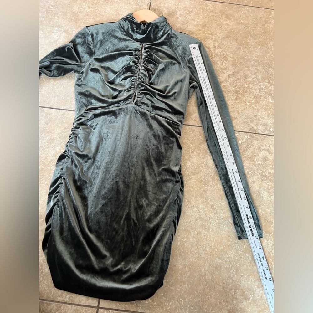 NWOT Nicholas Lyssa Dress Forest Size 4 Velvet Keyhole Mini Revolve - Picture 12 of 16